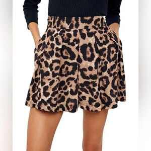 Hayden LA leopard high rise shorts size L